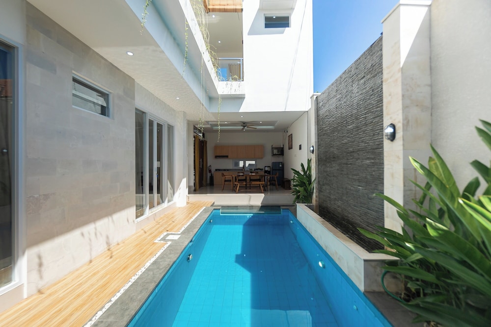 Villa Berlian 42/64