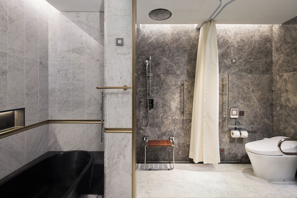 Fairmont Ambassador Seoul 54/55