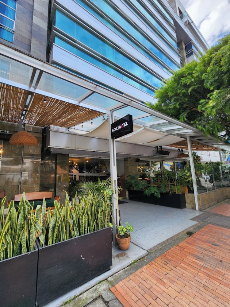 Socialtel Parque 93 Bogota 56/64