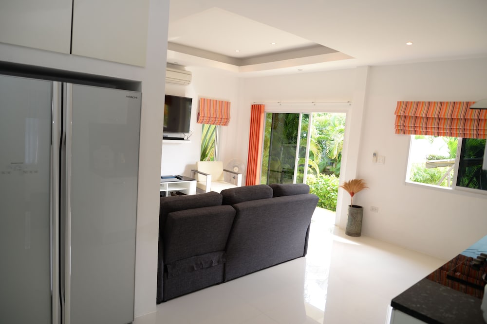 Bangsaray Villa 11/18