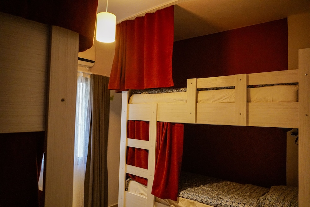 El Camino Hostel & Pub 22/28
