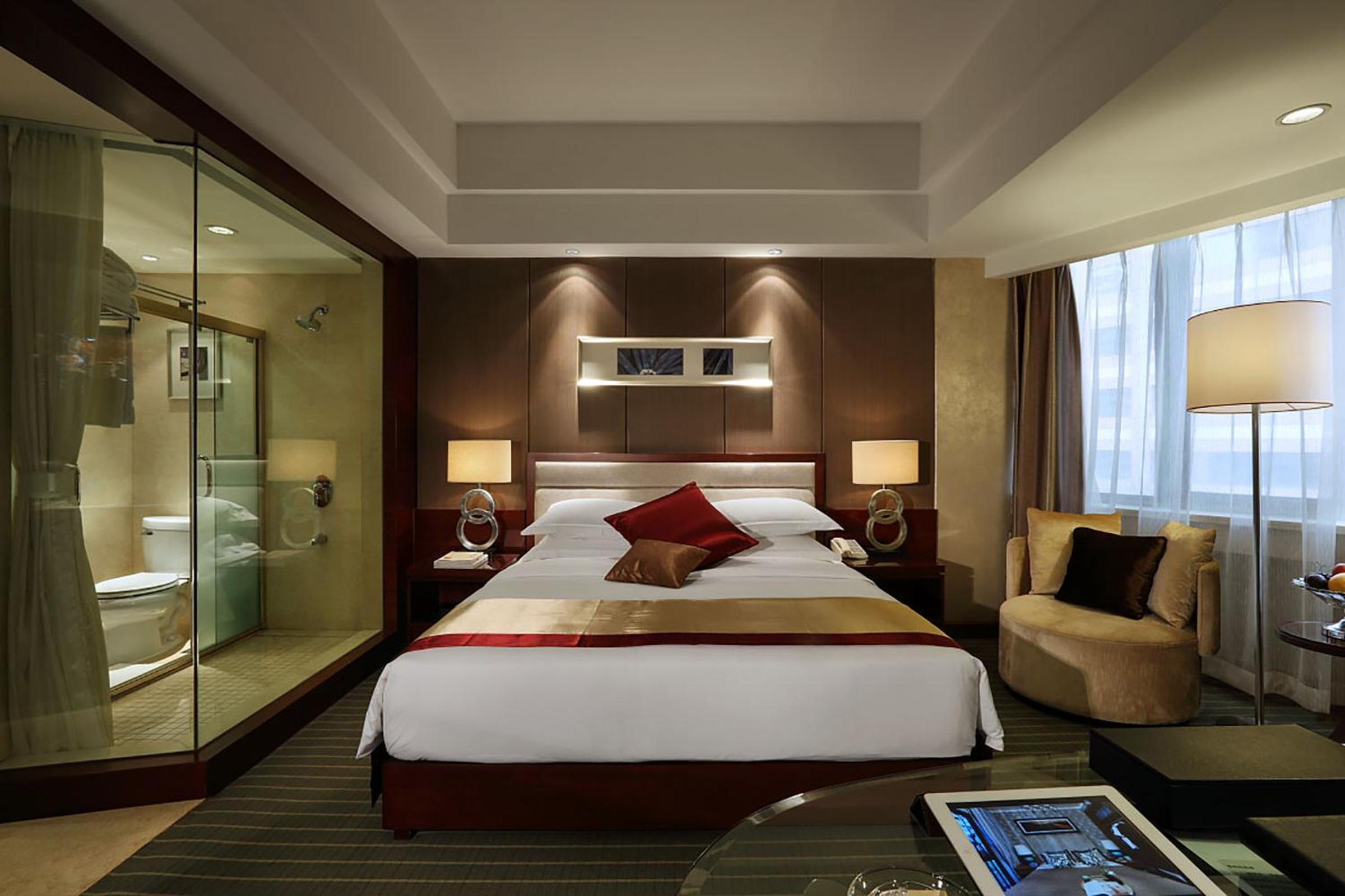 Deluxe, Executive, Queen Bed