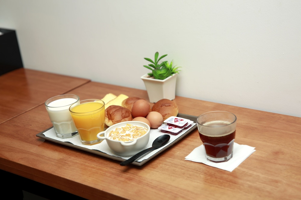 Golden Business Hotel 50/65
