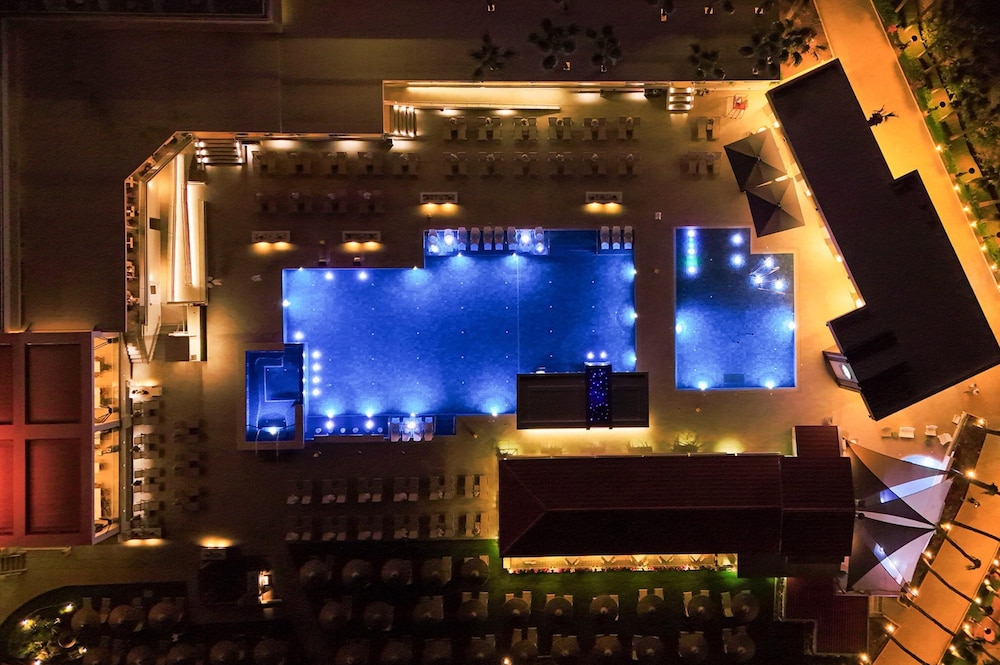 Cavo Maris Beach Hotel 5/46