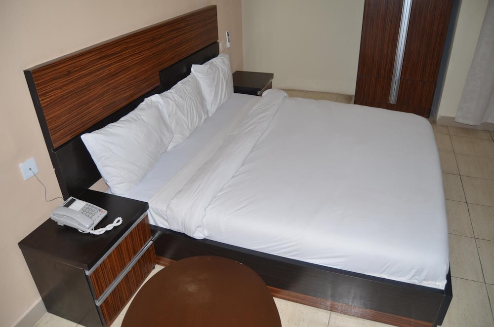 Residency Hotel Area 11 21/46