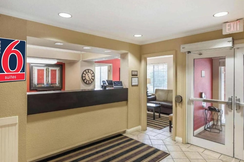 Lobby at Studio 6 Extended Stay Minneapolis Airport Eagan MN, EAGAN - MN