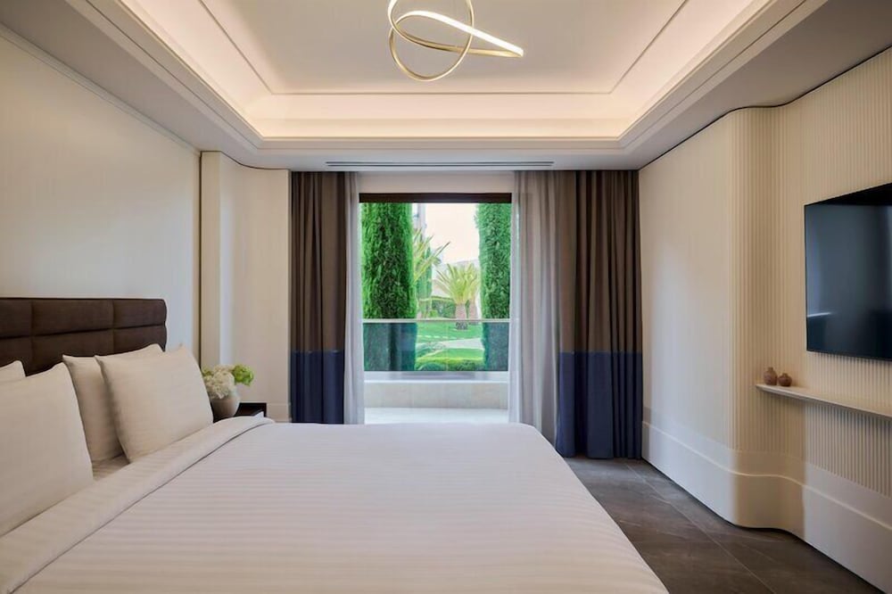 Ariadne, Suite, King Bed