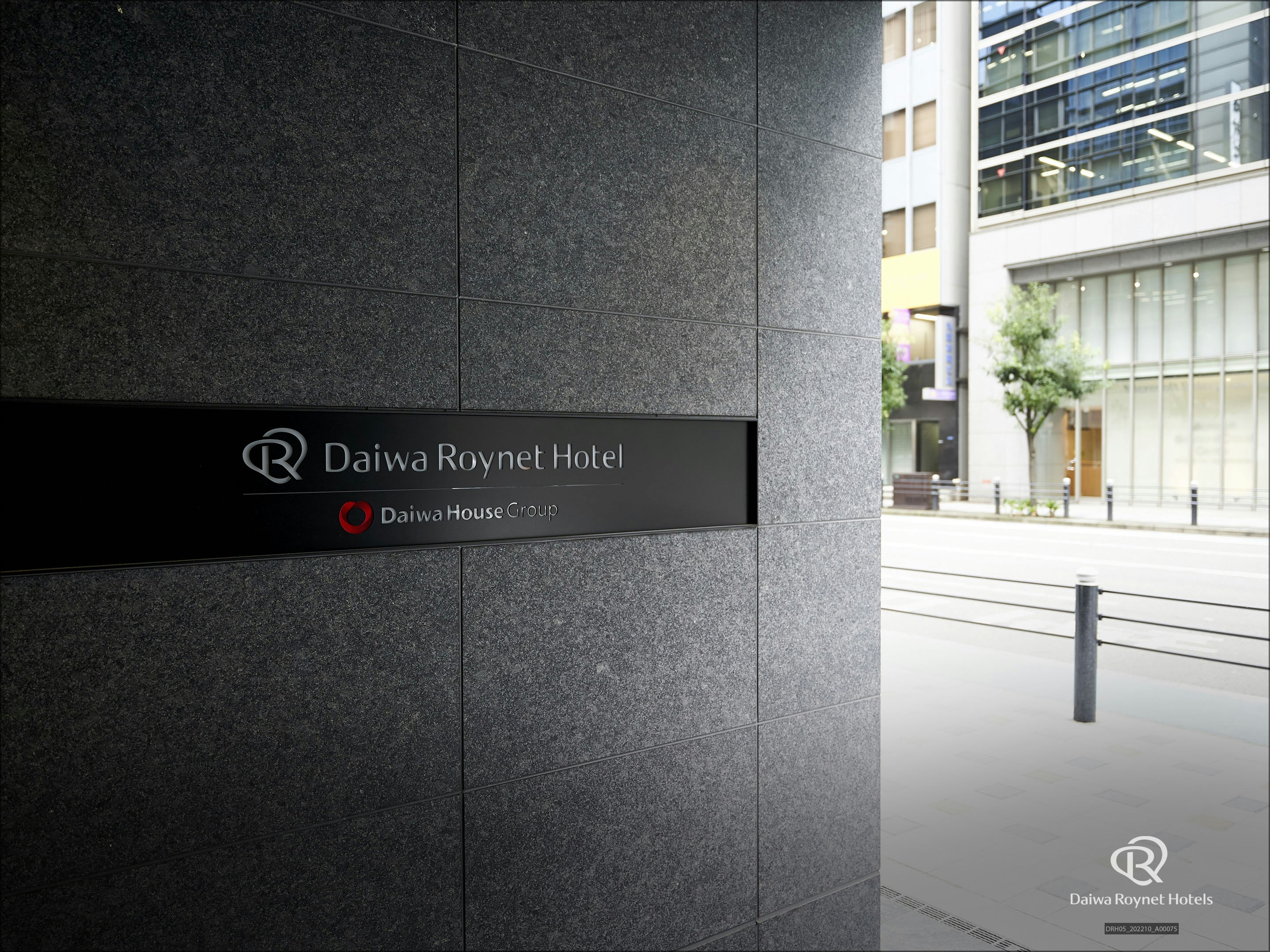 Daiwa Roynet Hotel Osaka Sakaisuji Honmachi PREMIER in OSAKA
