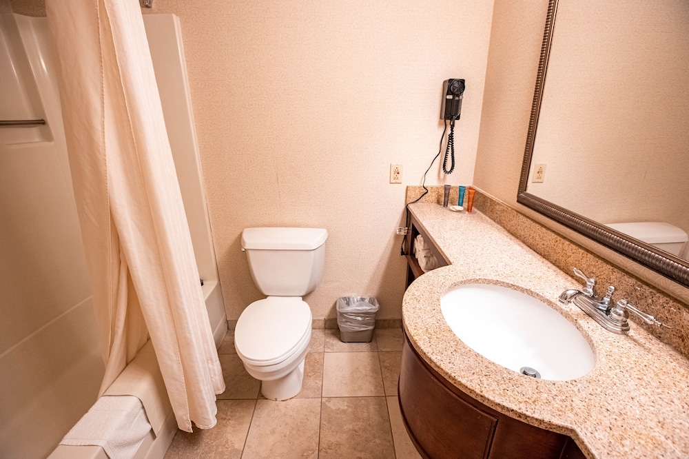 Sturbridge Host Hotel 19/71