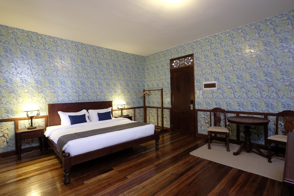 Las Casas Filipinas De Acuzar 16/50