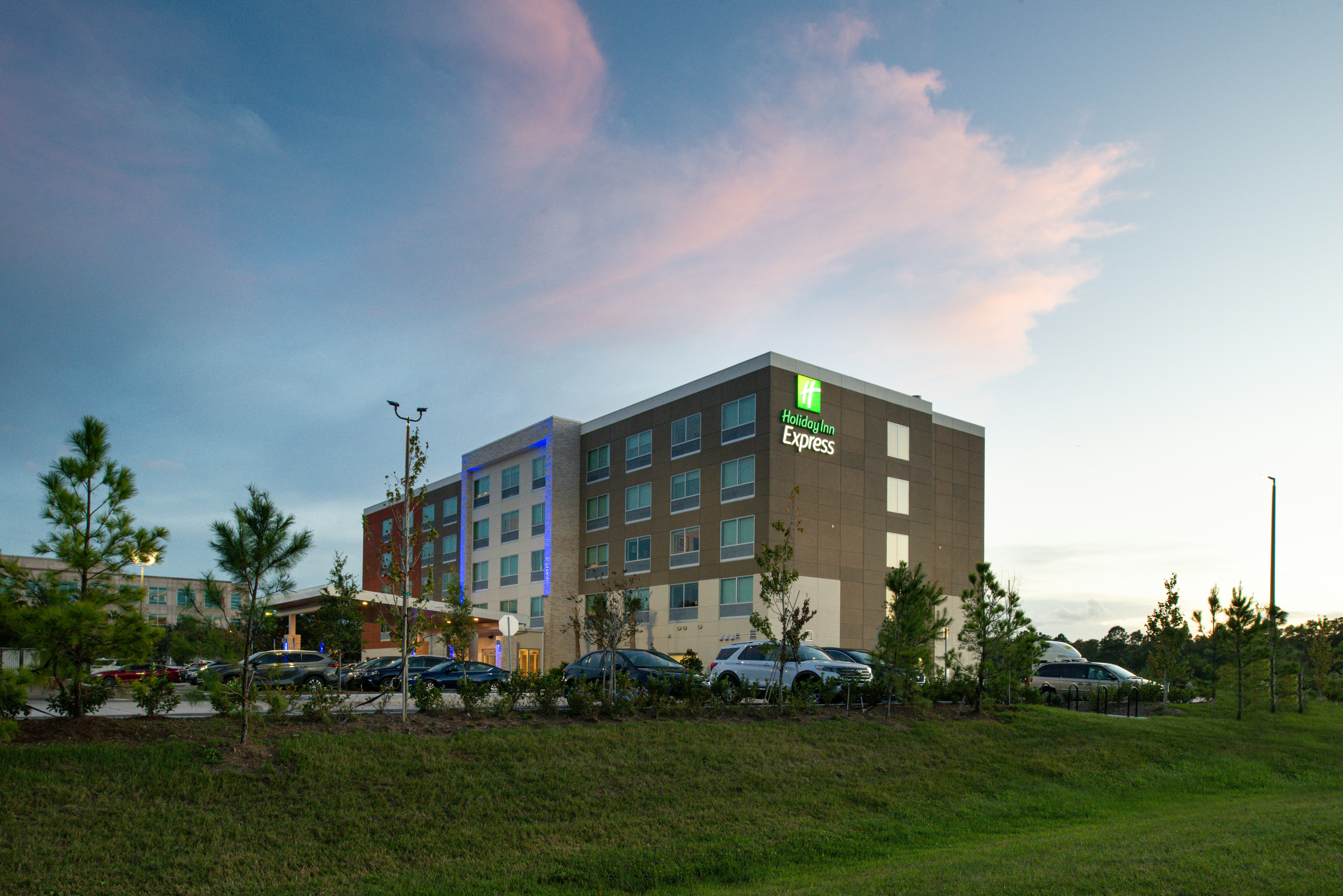 HOLIDAY INN EXPRESS ORLANDO SOUTH PARK 2/61