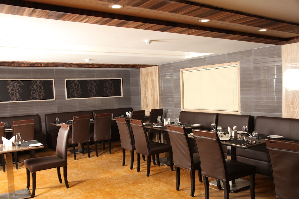 Hotel Karpagam International 23/29