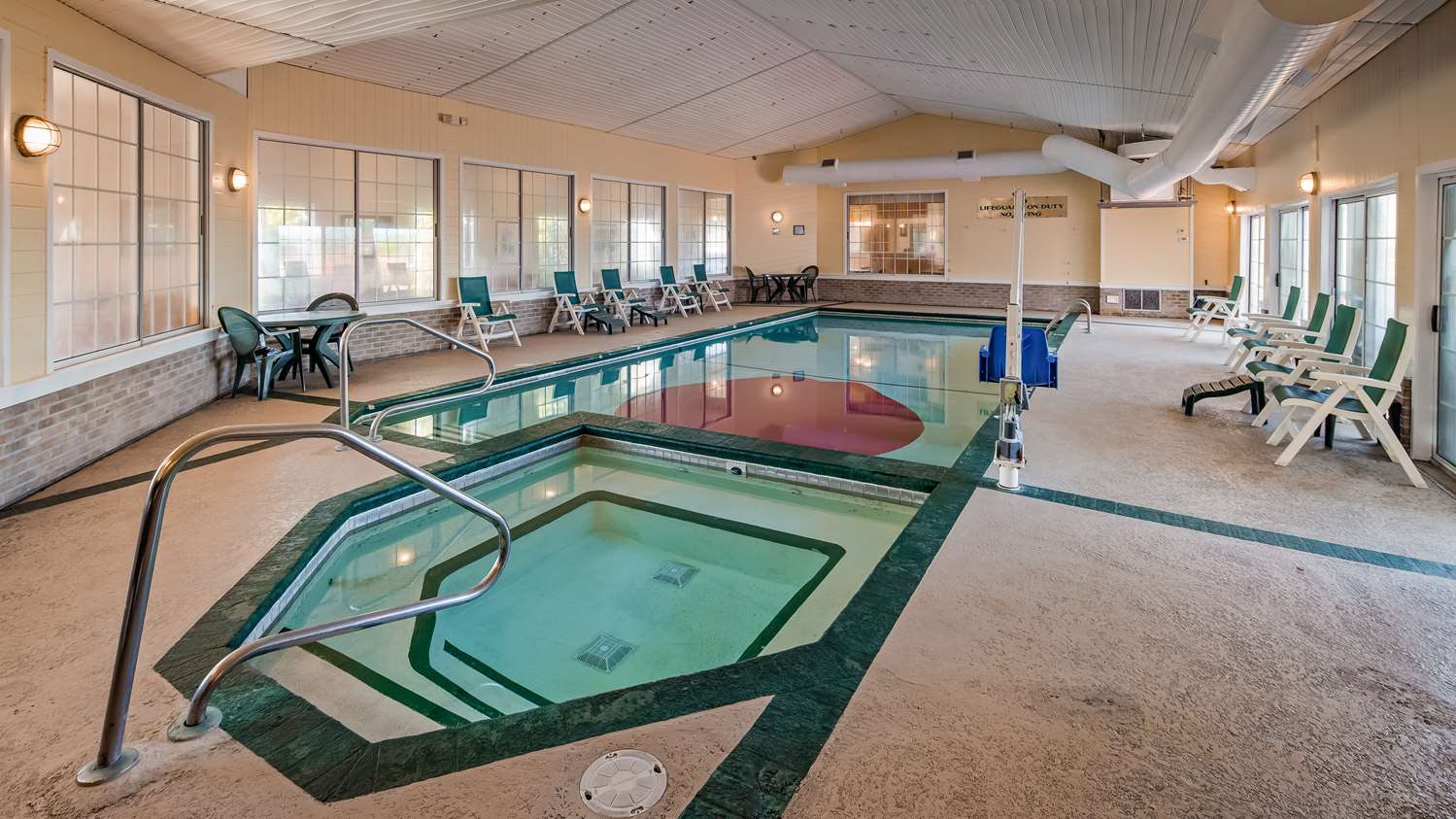 Apple Tree Inn, SureStay Collection by Best Western 3/13