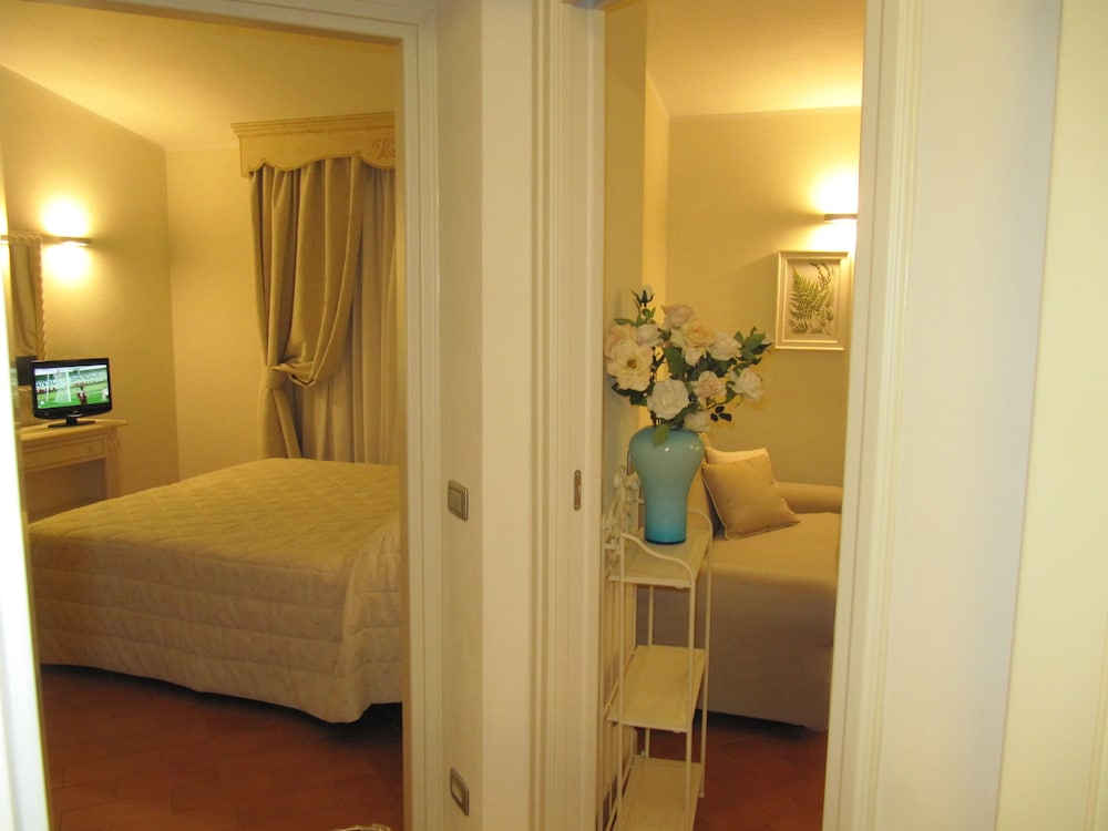 Hotel Villa Agnese 32/50