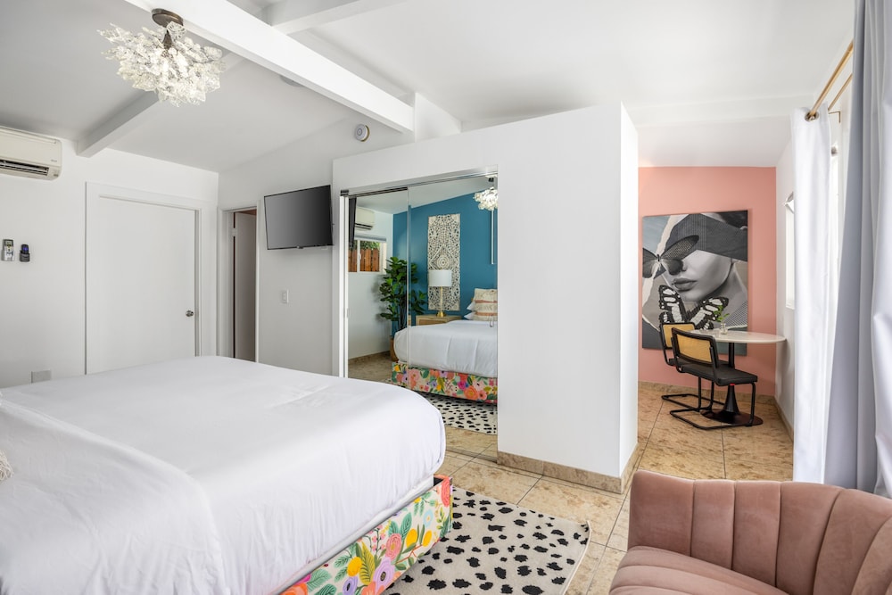 Avance Hotel 23/50