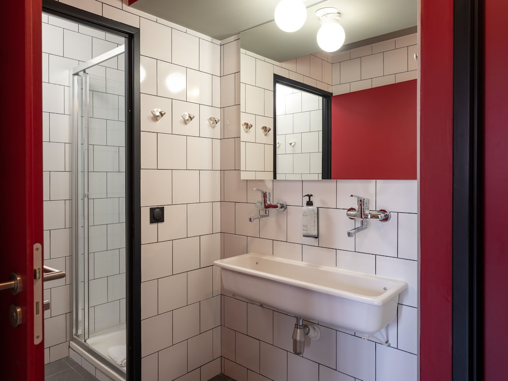 Eklo Hotel Restaurant Marne La Vallee 37/43