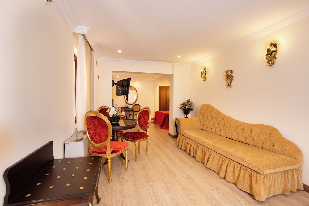 Hotel Ickale 34/50