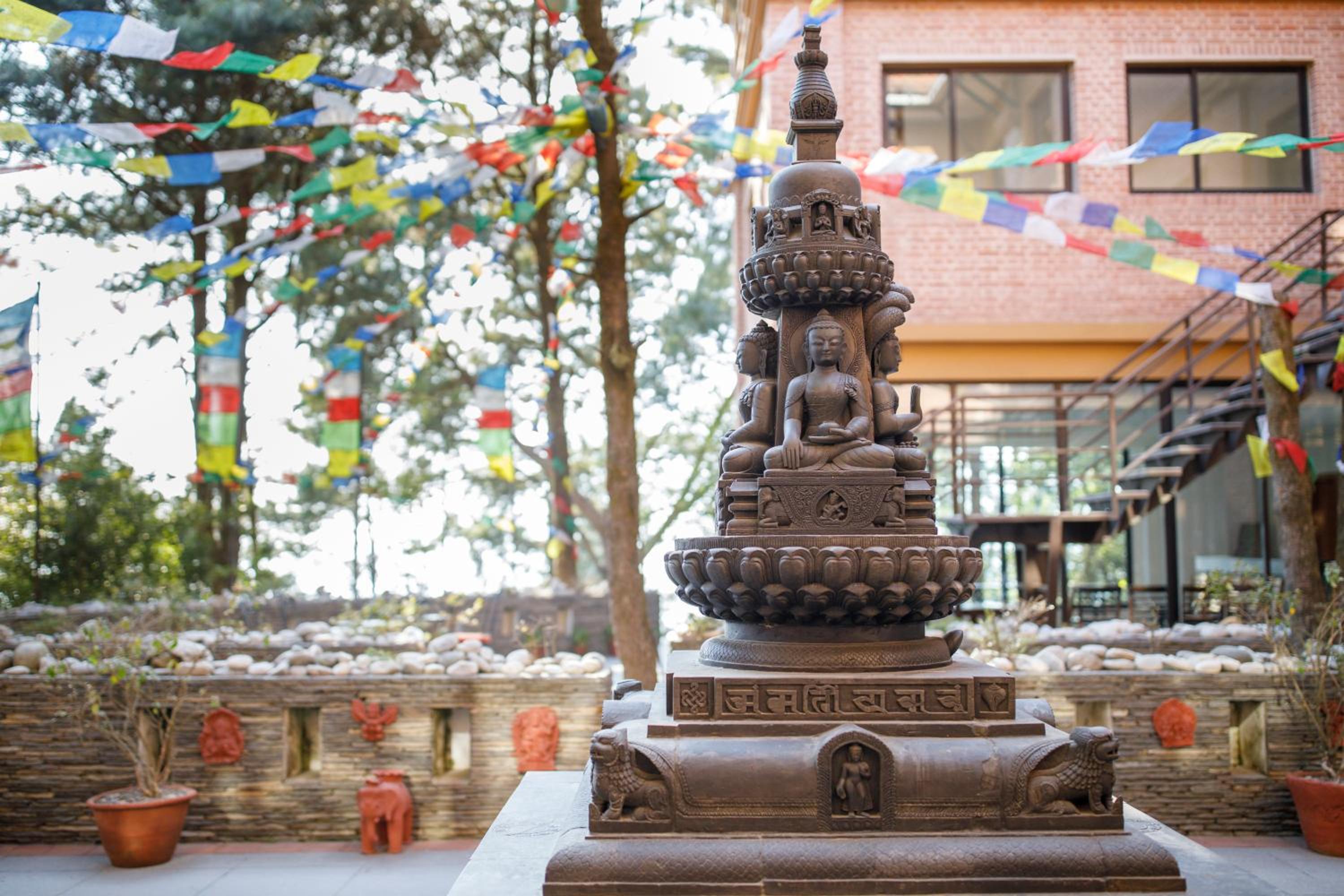 Club Himalaya by ACE Hotels 58/68