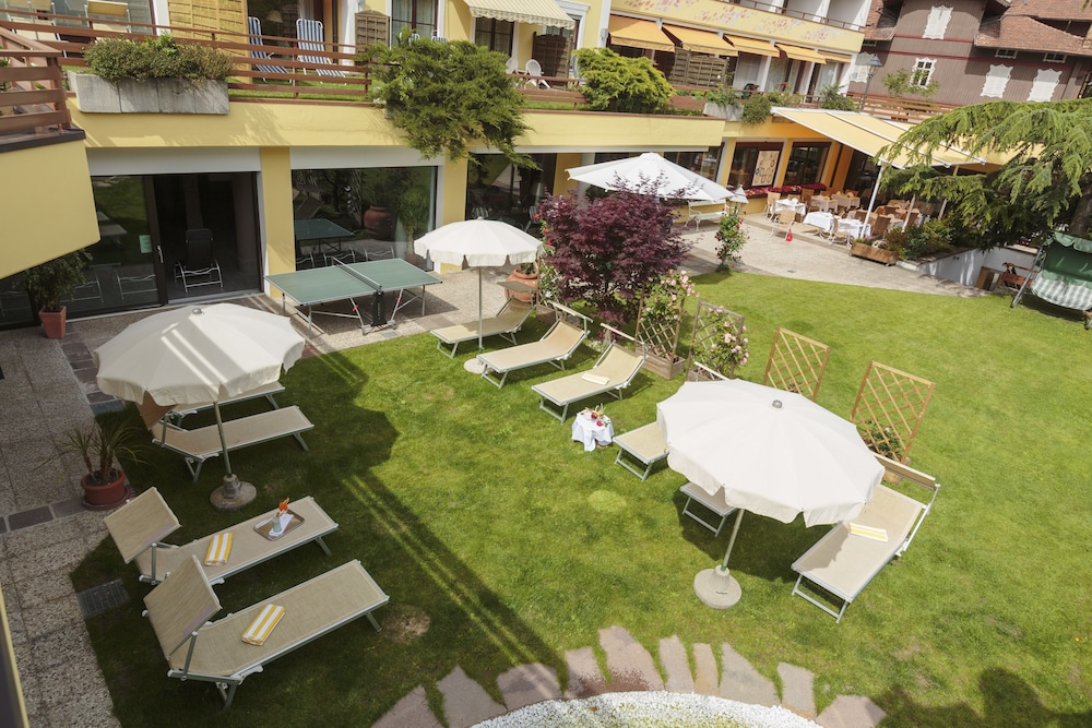 ALPINE CITY WELLNESS HOTEL DOMINIK 56/58