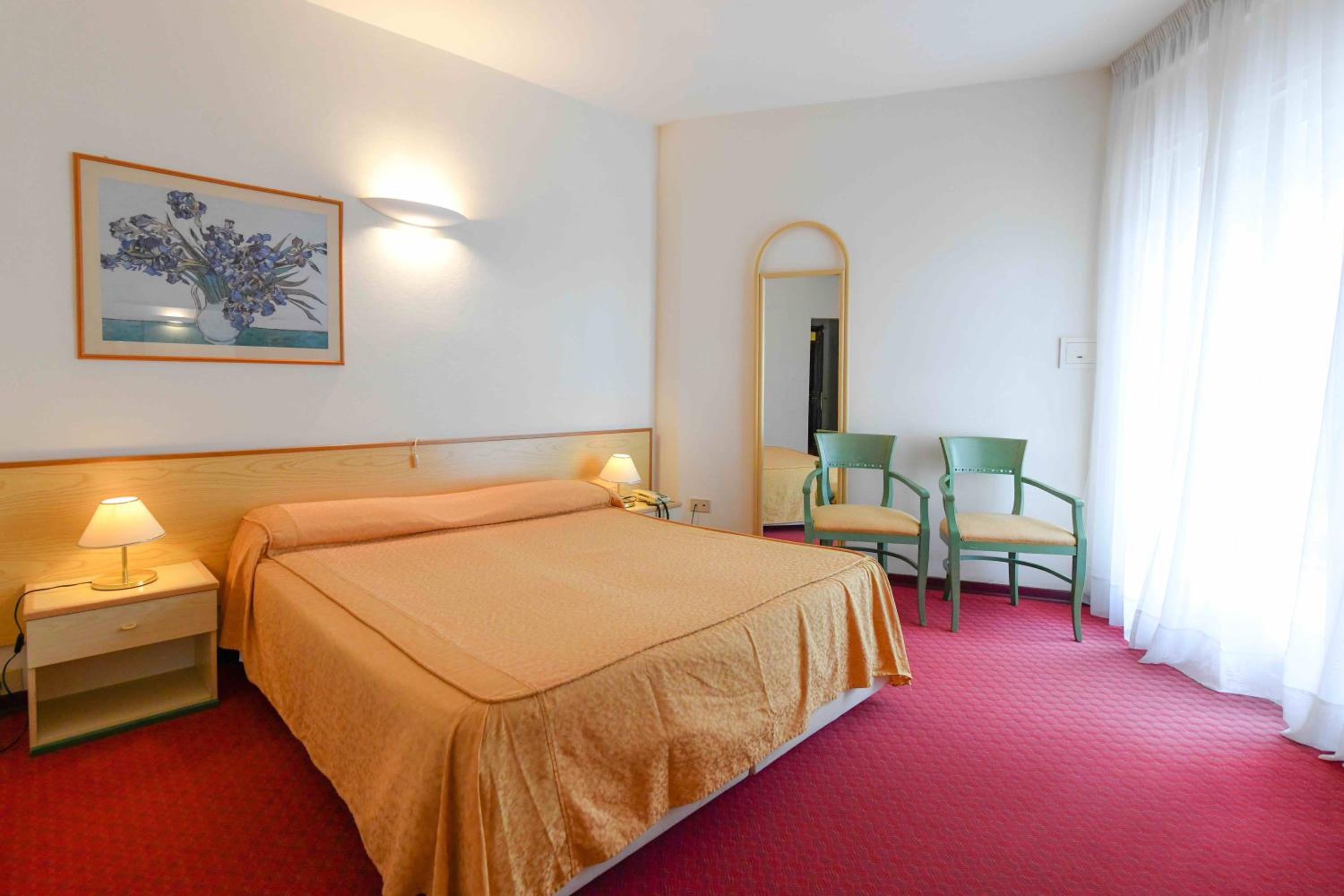 Room, Triple, Lateral Side Sea View