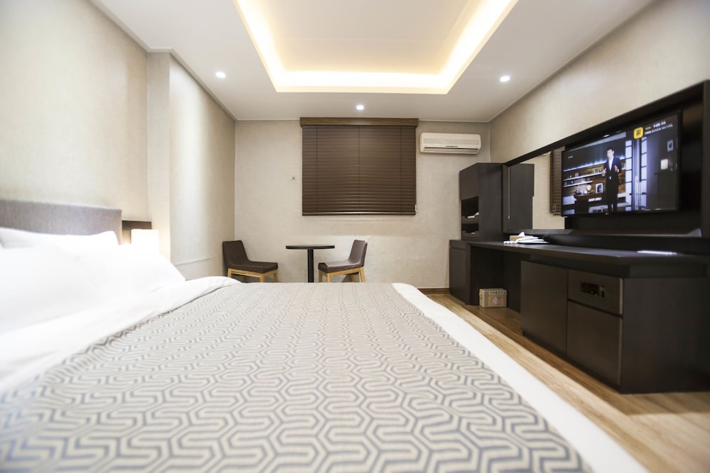 I-Check Hyunjin Hotel 15/67