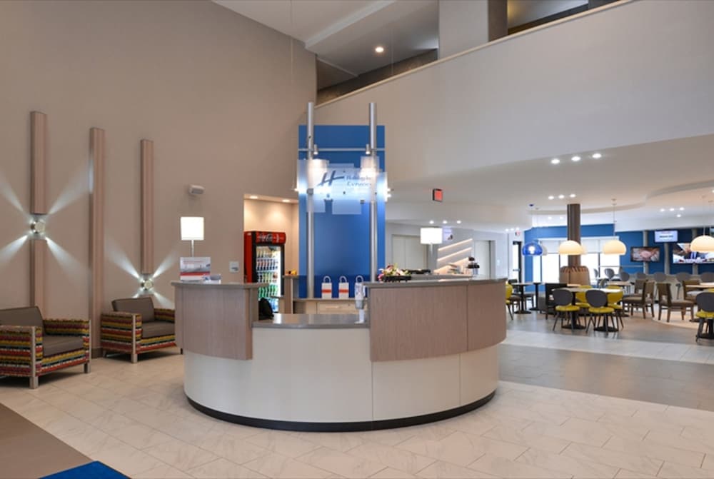 Holiday Inn Express Suites Shippensburg 6/65