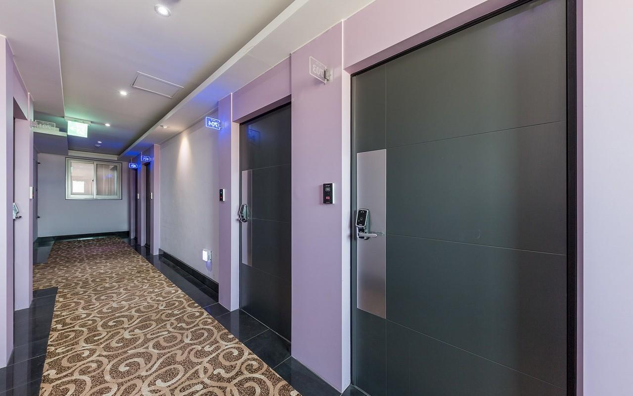 K-Hotel 27/36