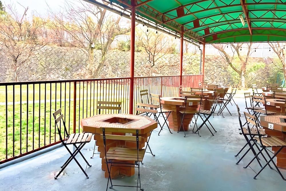 J-Hoppers Lake Biwa Guesthouse - Hostel 48/61
