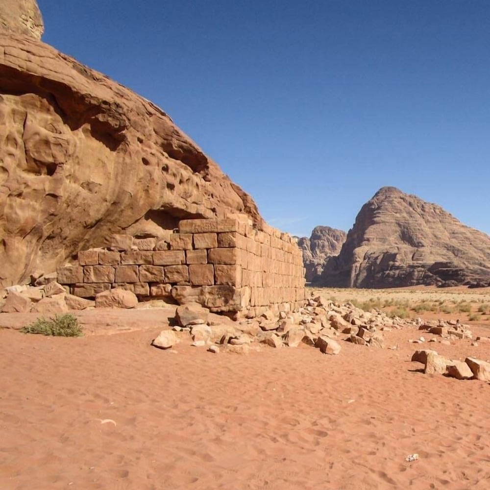 Bedouins Desert Camp 24/50