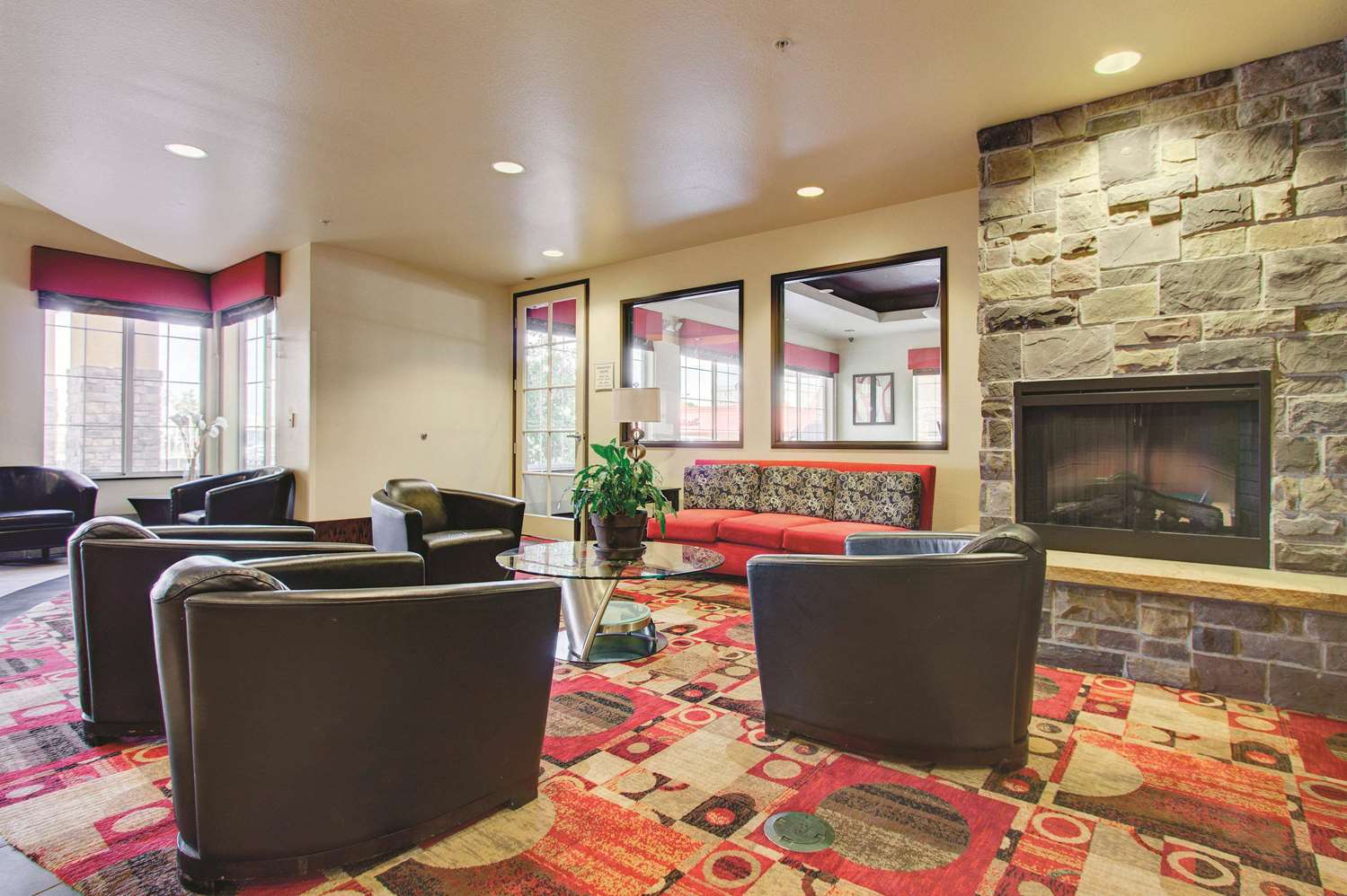La Quinta Inn & Suites by Wyndham Denver Gateway Park 19/33