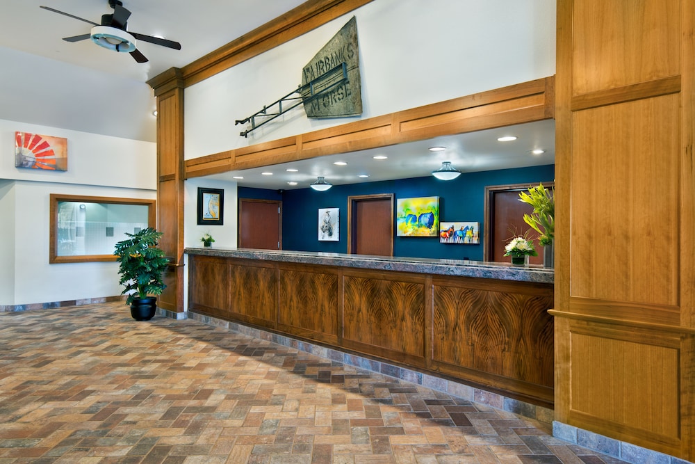 Oxford Suites Hermiston 5/39