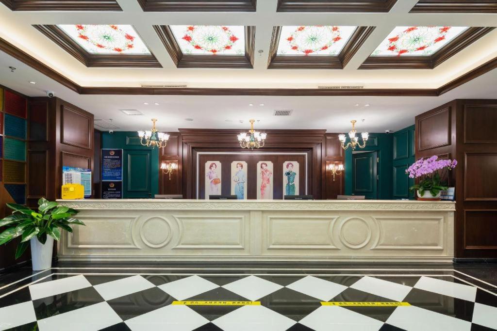 Yiting Zhenshe Hotel (Beijing Qianmen Pedestrian Street) 11/50