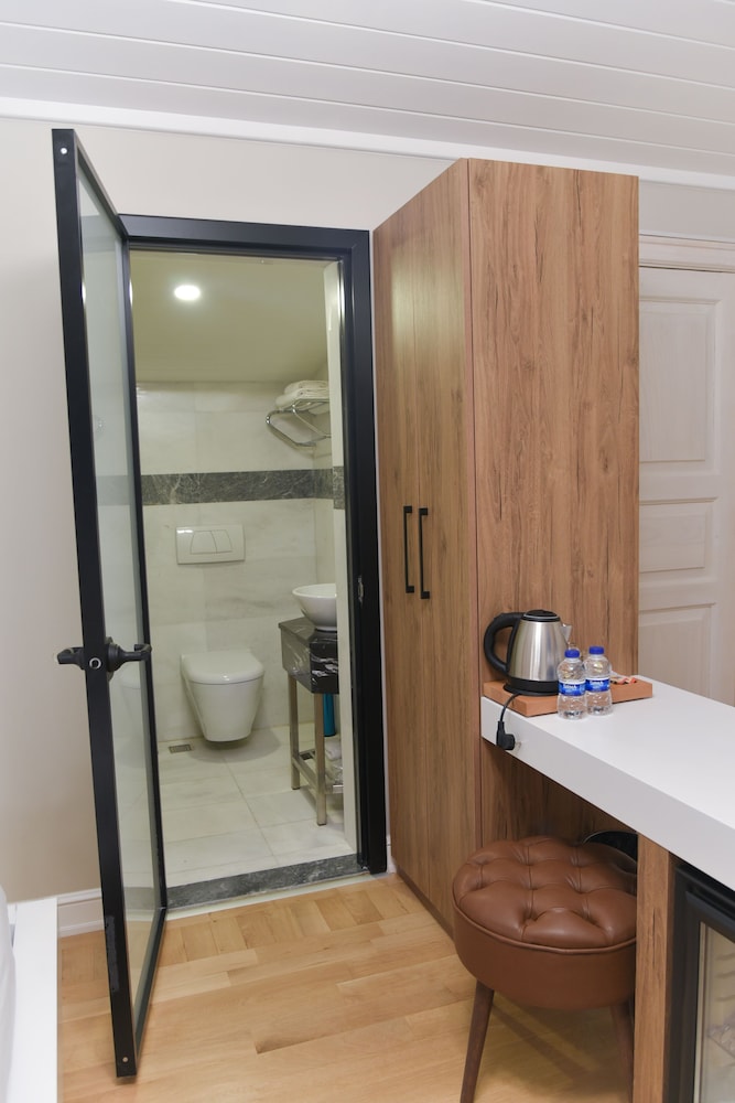 Luxir Hotel Taksim, Istanbul 48/49