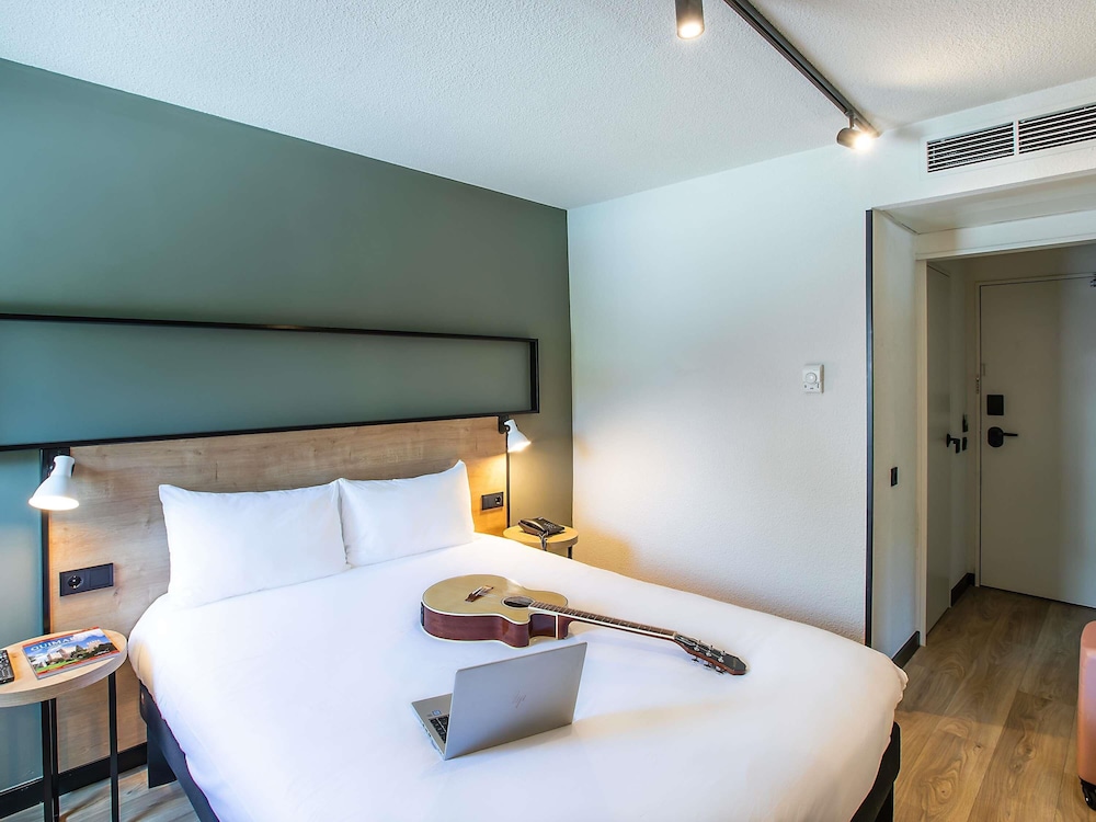Ibis Guimaraes 20/73