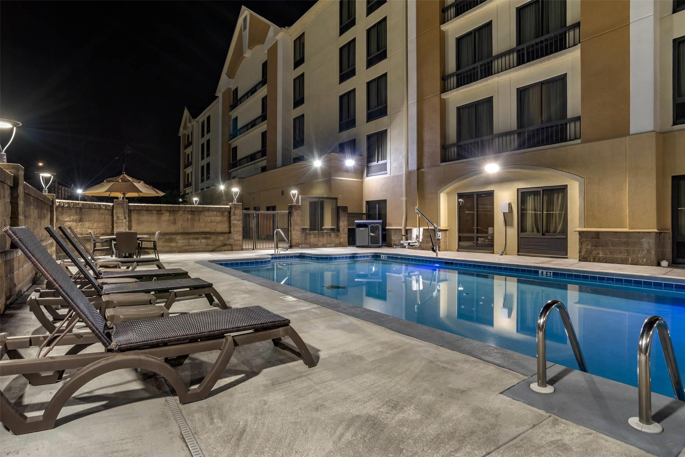 Comfort Inn Birmingham Homewood 27/27