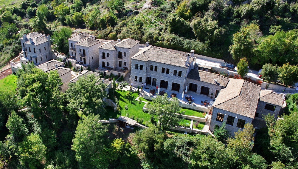 Aristi Mountain Resort Hotel And Spa 67/69