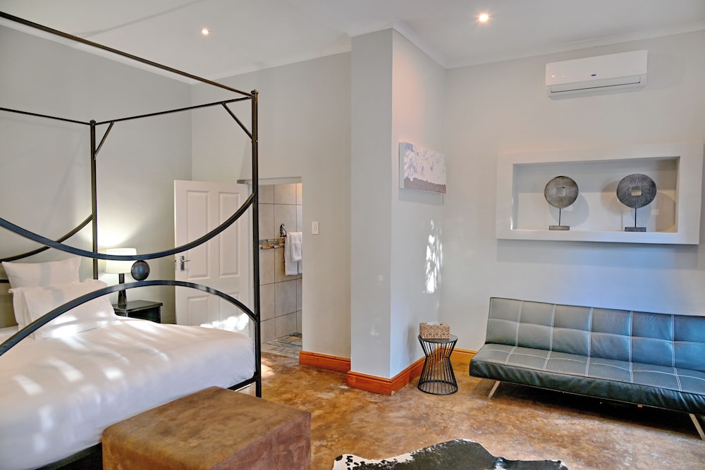 Mimosa Lodge 17/45