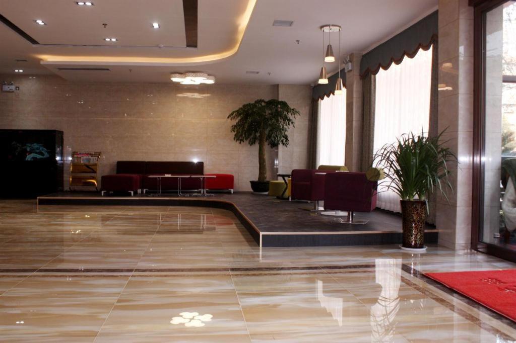 Thank Inn Plus Hotel (He'nan Zhoukou Chuanhui District Red Star Macalline) 14/49