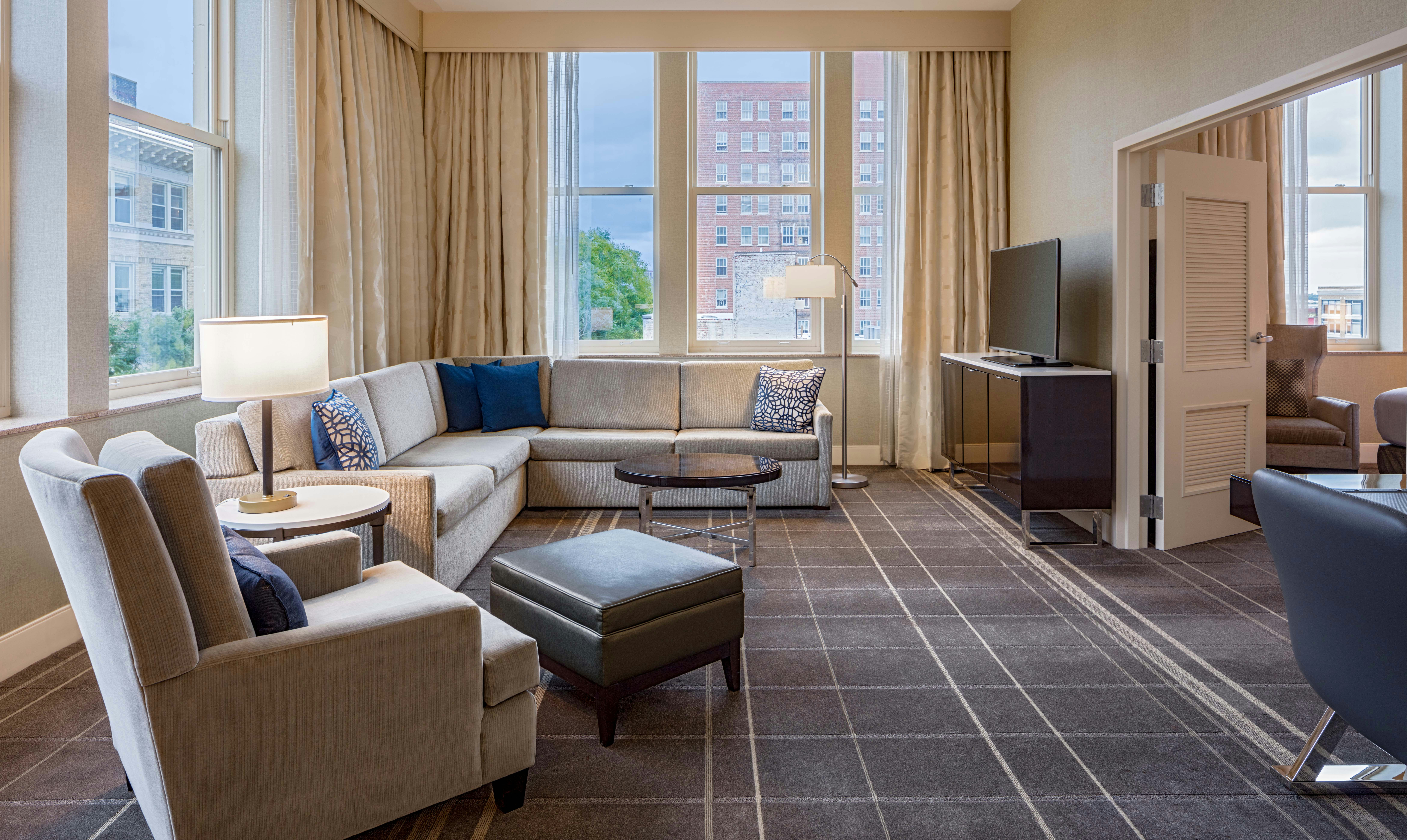 Hilton Richmond Downtown 32/73