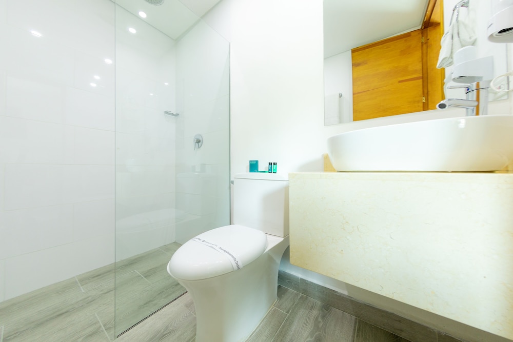 Hotel Infinity Medellin 63/67