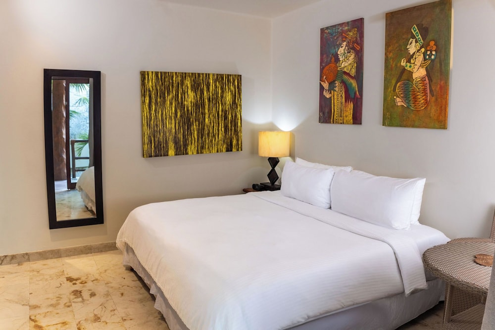 Maya Villa Condo Hotel Beach Club 15/49