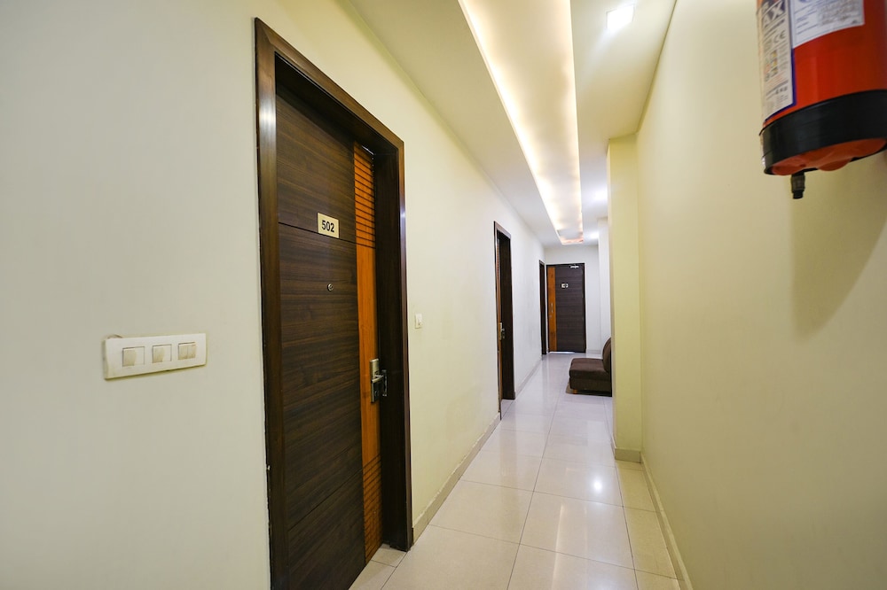 FabHotel KK Continental Albert Rd 25/42