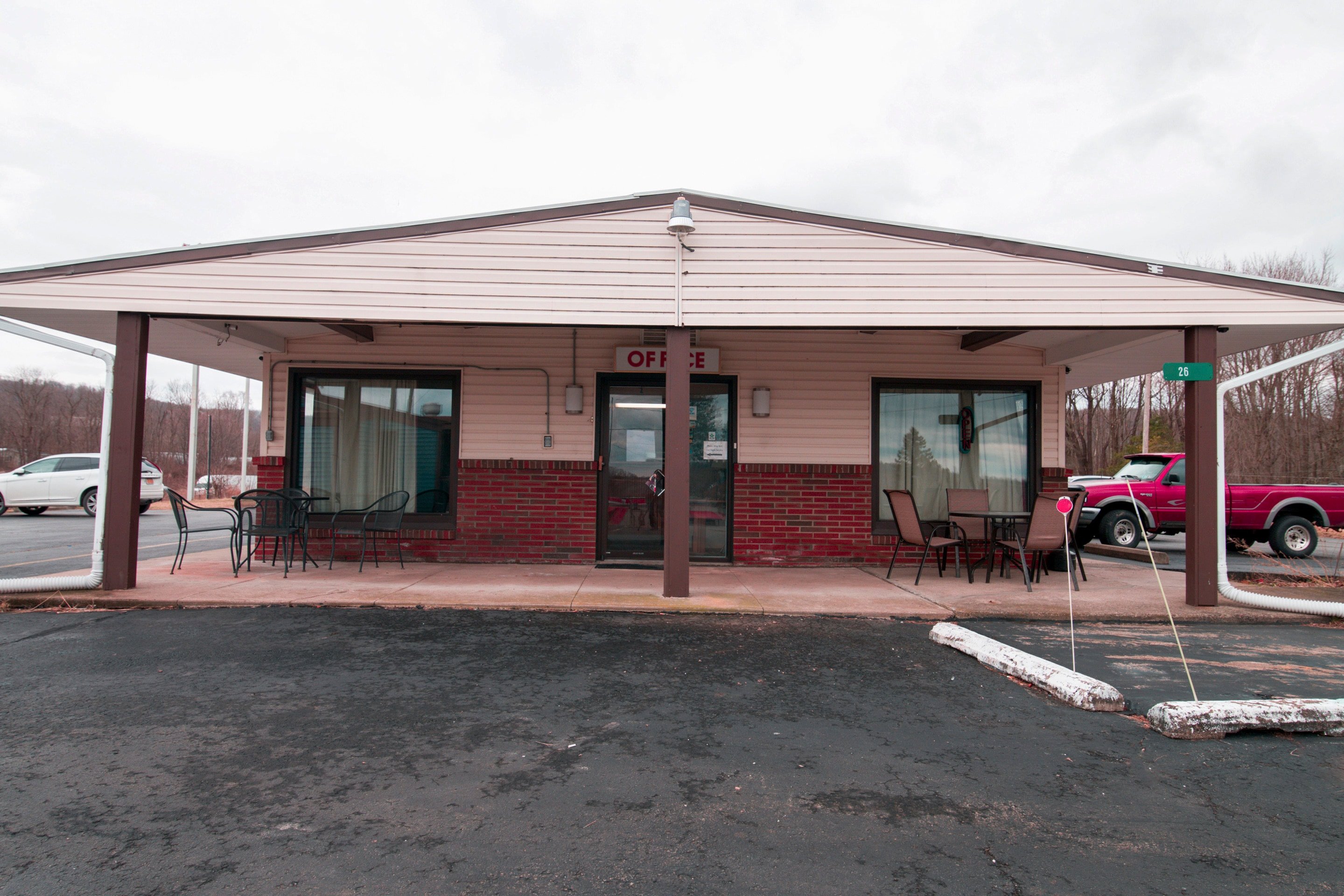 Hotel Dalton PA I-81 40/46