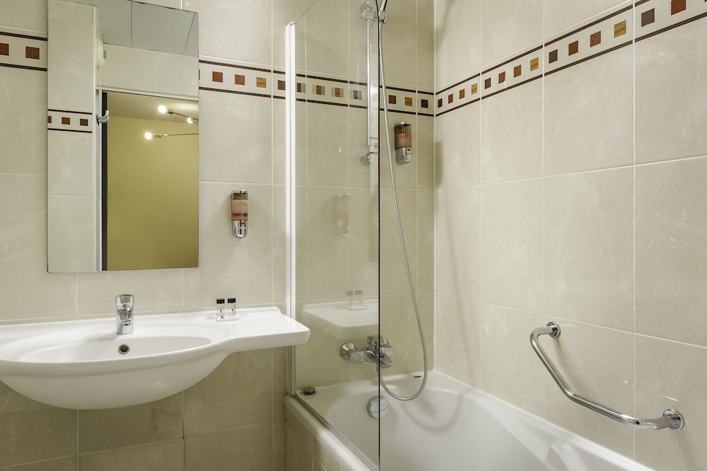 HOTEL ELYSEE ETOILE 44/47