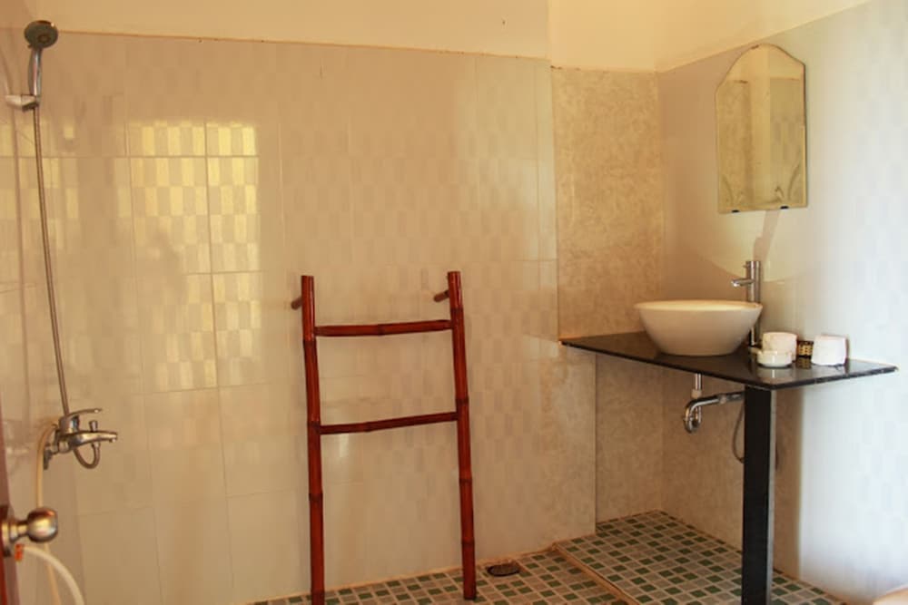 Vung Bau Resort 26/66