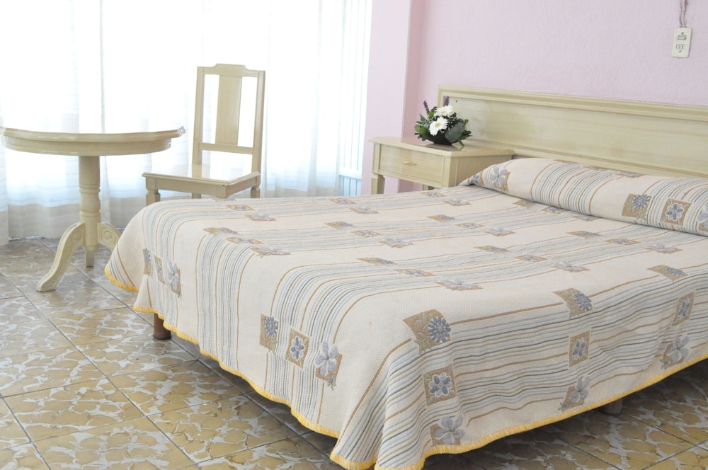 Hotel Viena 22/34