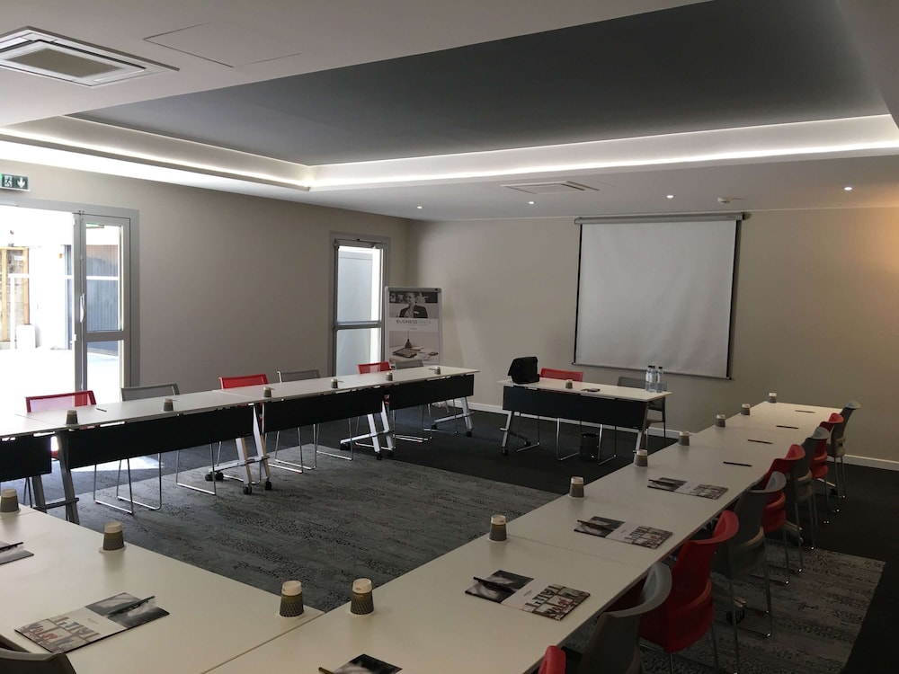Mercure Ajaccio Centre 64/76