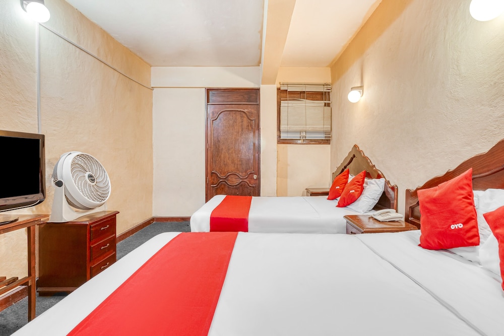 Hotel Esperanza 11/37