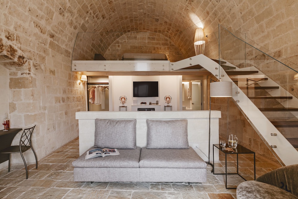 Cenobio Hotel 3/50