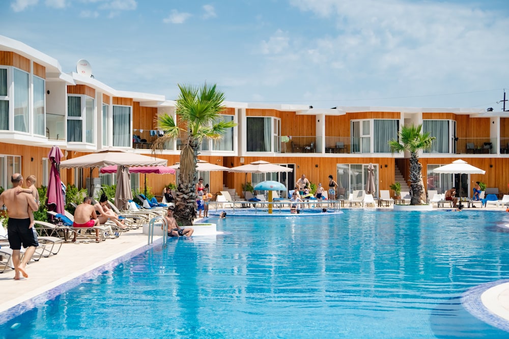 Riva Hill Resort 14/48
